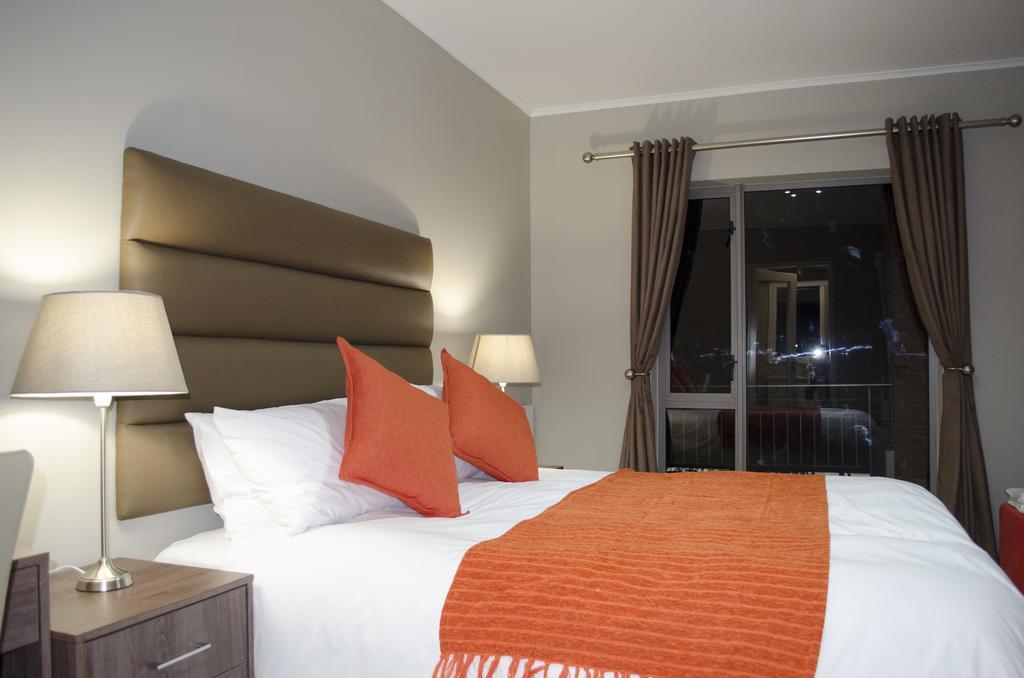 Mayfair Luxury Apartments Кейптаун Екстериор снимка
