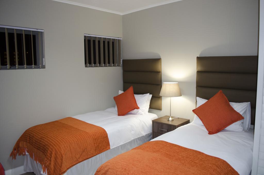 Mayfair Luxury Apartments Кейптаун Екстериор снимка